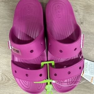 Crocs sandals men’s size 13 classic sandals Pink New